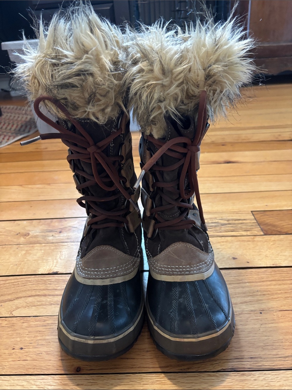 Sorel Women's Brown and Black Faux-Fur Lace-Up waterproof Winter Boots